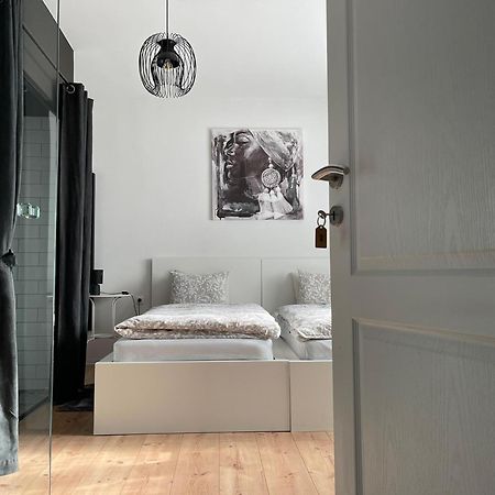Scitarjevo 4 Stars Rooms Near Airport מראה חיצוני תמונה